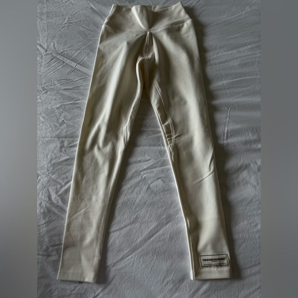 Women's white leggings
